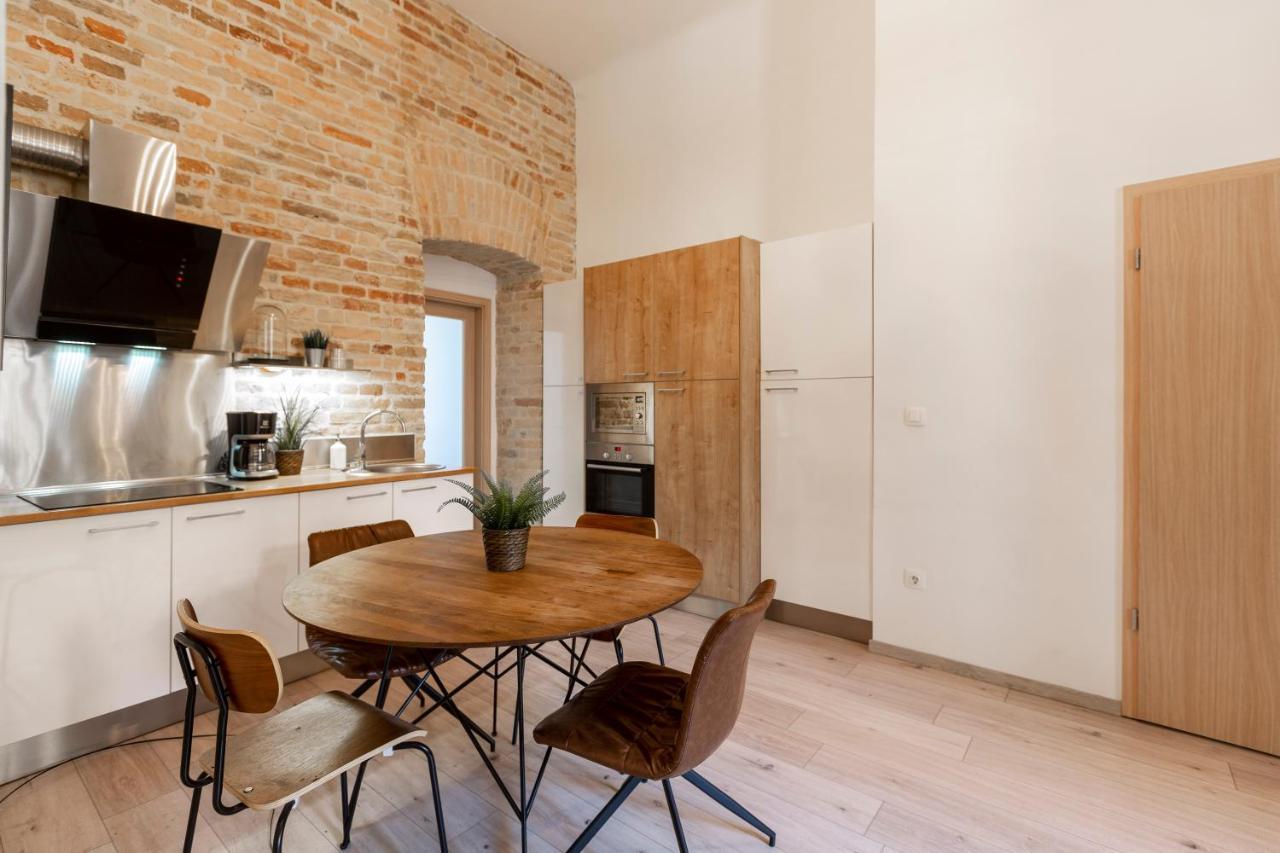 Deluxe Downtown Home By Elisabeth บูดาเปสต์ ภายนอก รูปภาพ