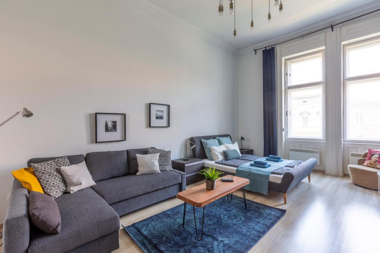 Deluxe Downtown Home By Elisabeth บูดาเปสต์ ภายนอก รูปภาพ